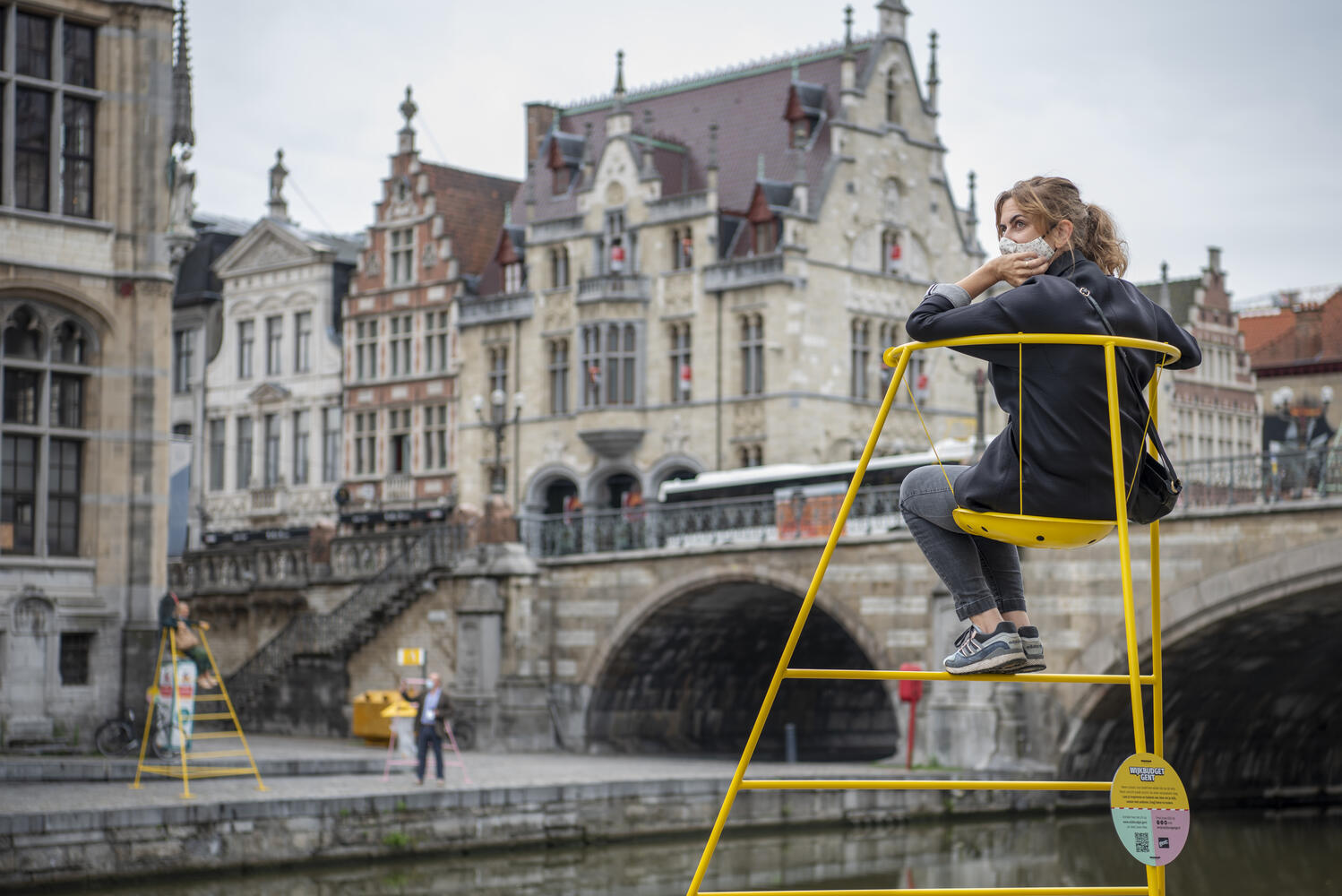 in stand houden berekenen Drink water Kolossale stoelen lanceren wijkbudget: 6,25 miljoen euro om ideeën te  realiseren | Stad Gent