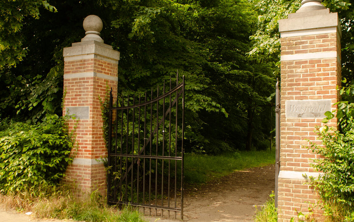 Westveldpark poort