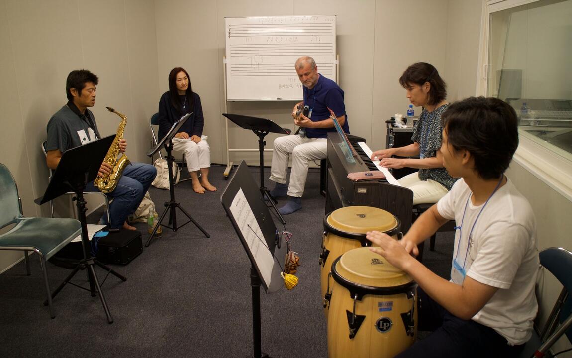 Summer Jazz Camp in Kanazawa met Gentse jazz-docent Maarten Weyler