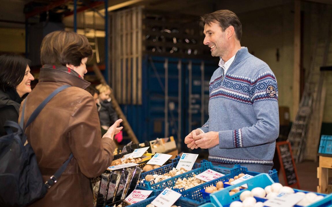 Overdekte markt Lokaalmarkt