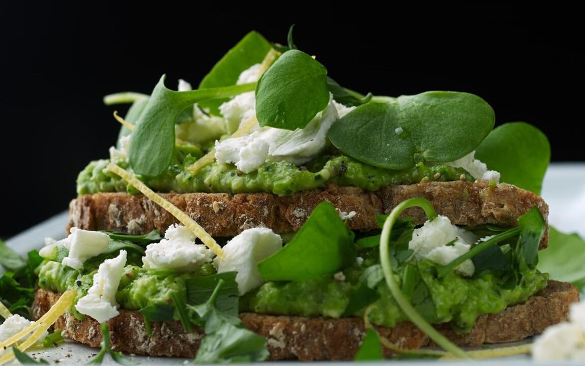 toast met kaas en groenten