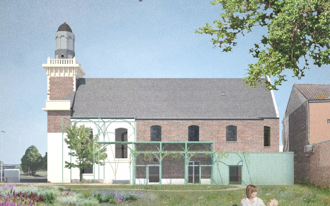 Beeld op vernieuwde kerk  vanuit het park