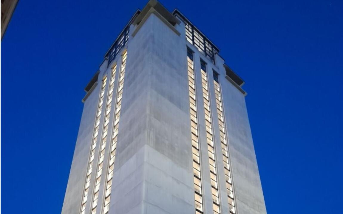  Boekentoren verlicht 