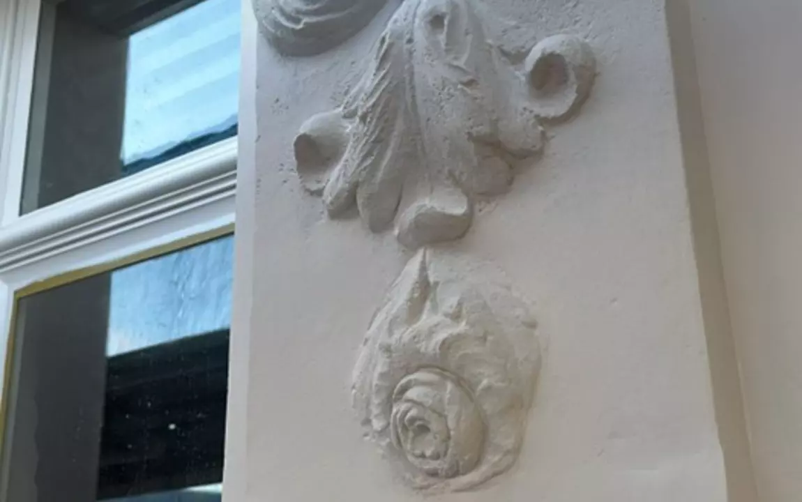 Detailbeeld van de voorgevel