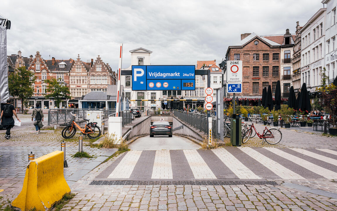 parking Vrijdagmarkt