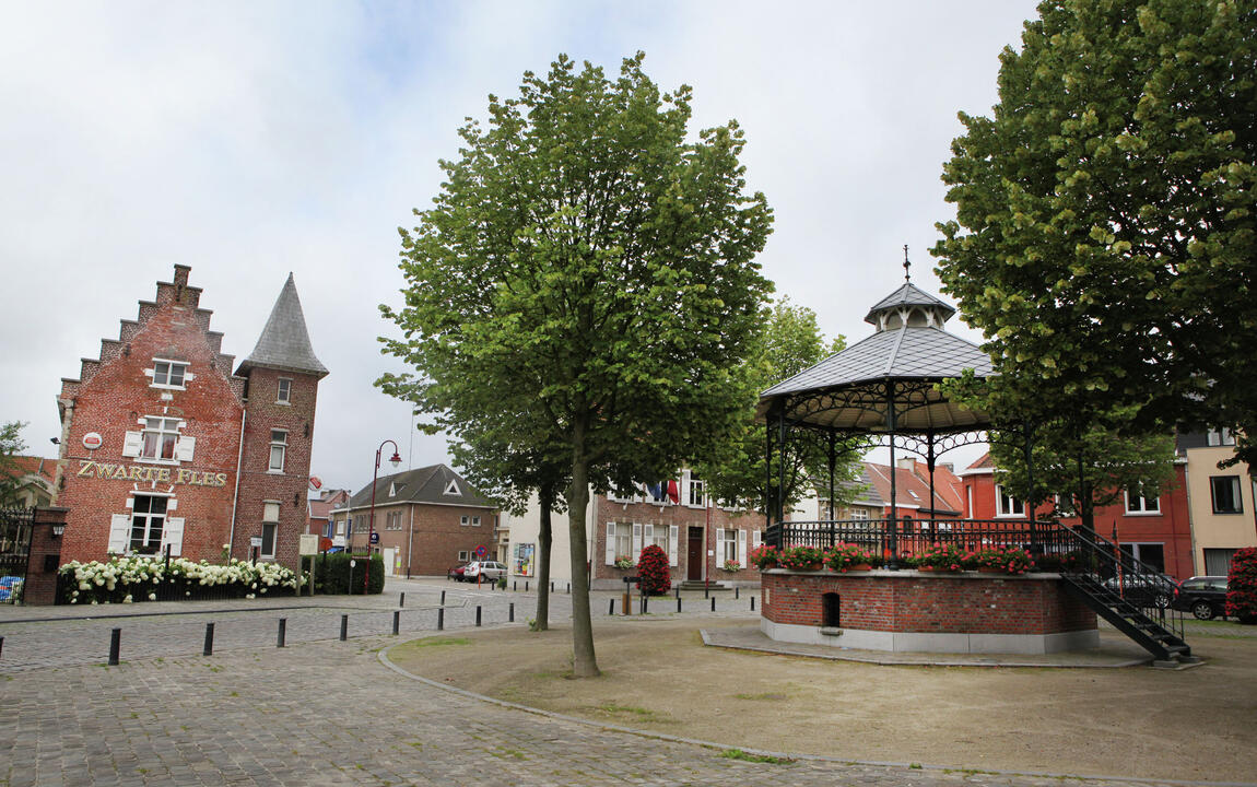 Dorpsplein Zwijnaarde