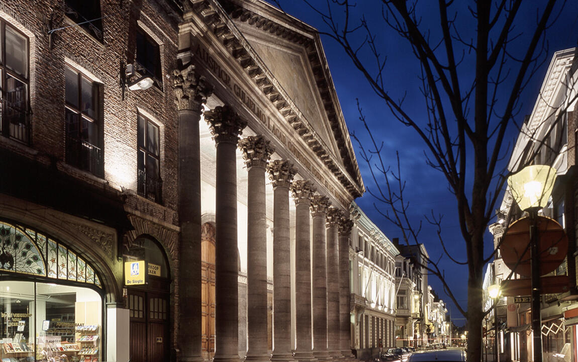 Verlichting Aula, Voldersstraat - (c) Niels Donckers