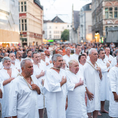 De stroppendragers tijdens de Rondgang van vorig jaar