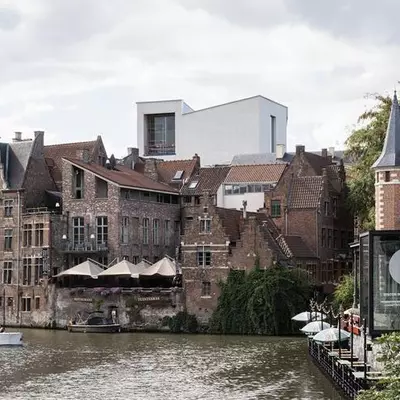 De nieuwe vleugel van Design Museum Gent