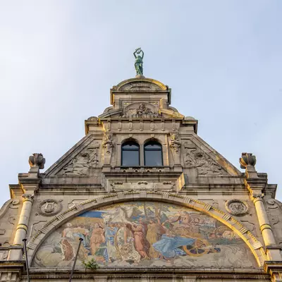 De schouwburg op het Sint-Baafsplein