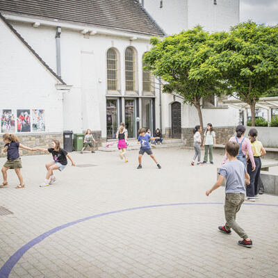 Kinderen trekken opnieuw naar school