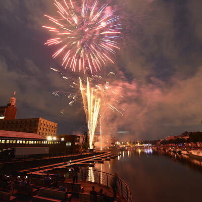 253672-GF17_maandag 17 vuurwerk-a45231-original-1500275817.jpg