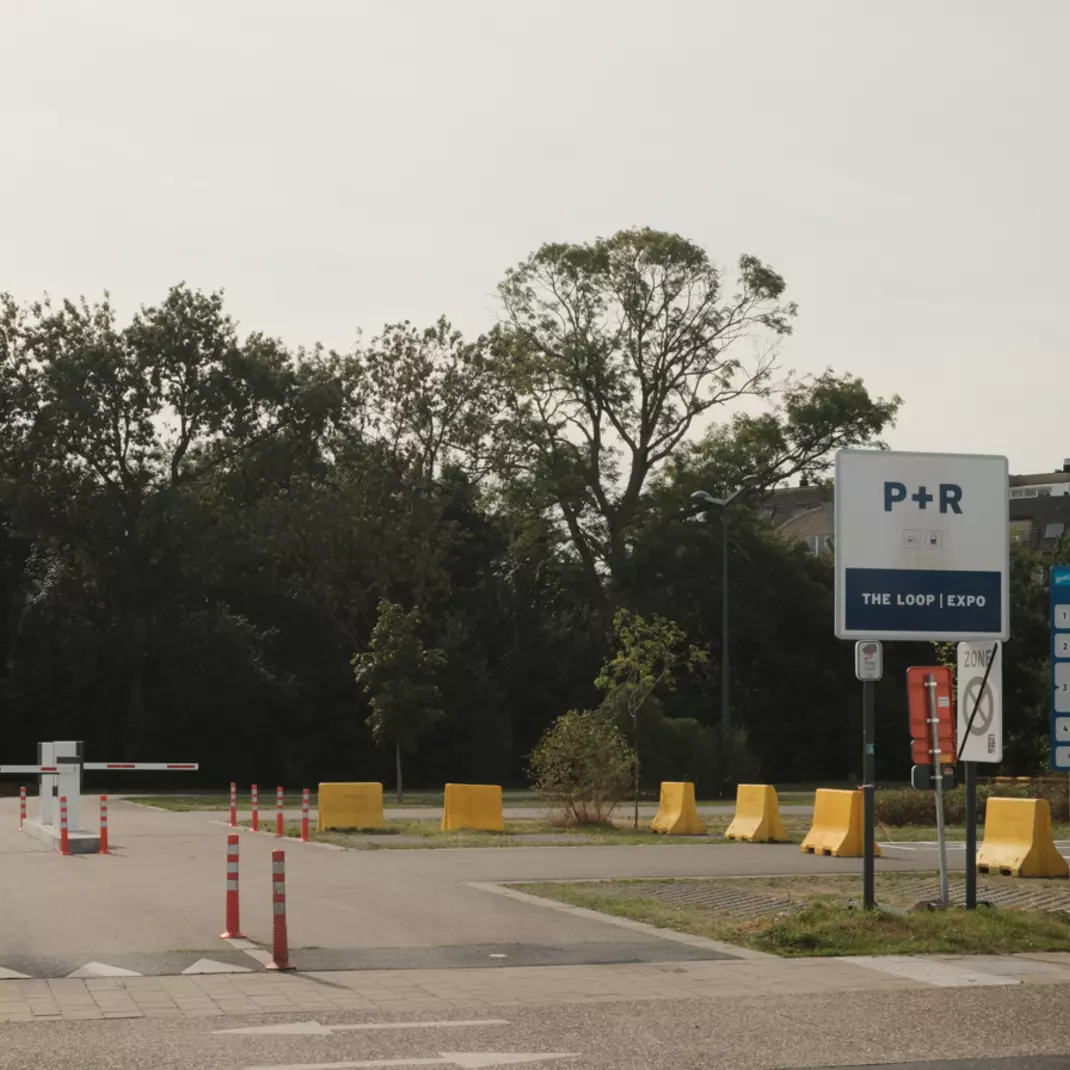 P+R The Loop met slagboom