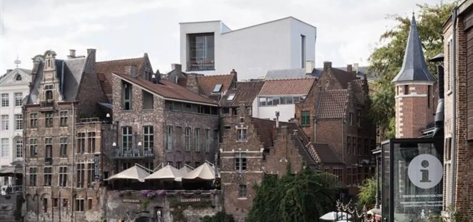 De nieuwe vleugel van Design Museum Gent