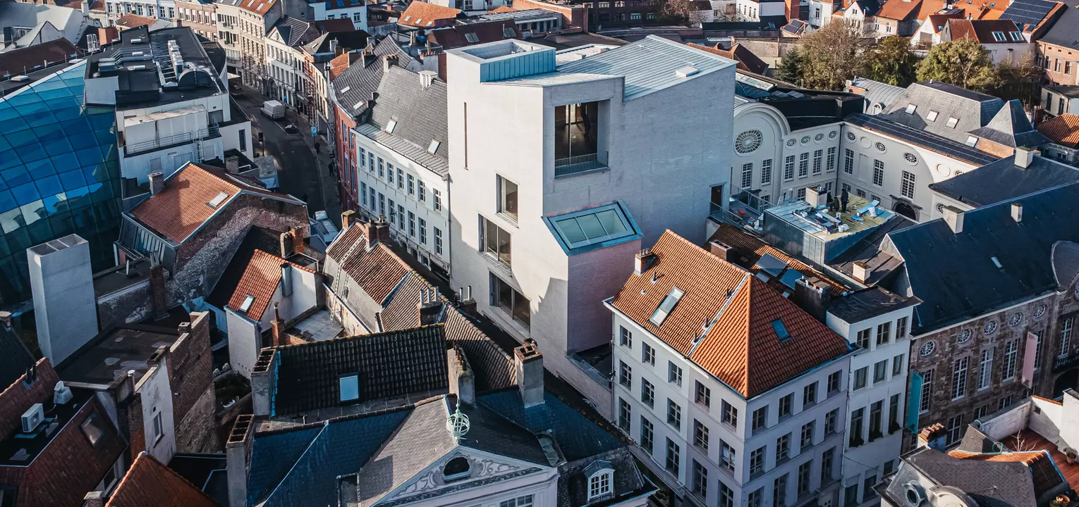 De nieuwe vleugel van het Design Museum Gent